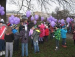 1 Vypouštění balonků, prosinec 2015.jpg